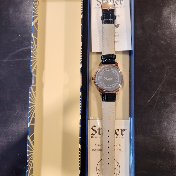 Stauer women watch - Picture 4 of 5